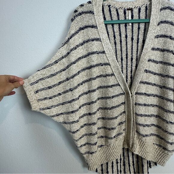 Free People Beige Navy Cocoon Striped Oversized Cardigan Sweater XS - Picture 2 of 7